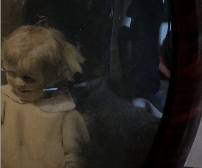 A very old image, with side reflections